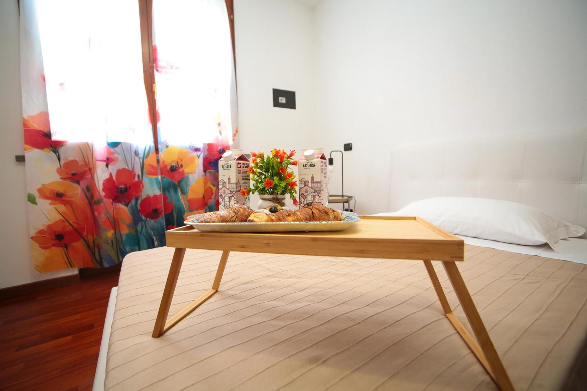 Guest House Onde Chiare Reggio Emilia Bagian luar foto